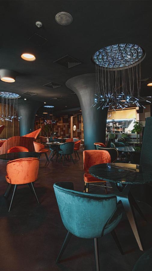 The Veil Hotel Nur-Sultan  Exterior photo Restaurant interior